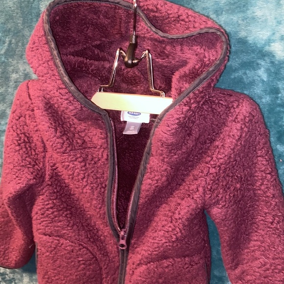 BUNDLE DISCOUNTS! Sz 3T Old Navy Dark Purple Sherpa Zip up Hoodie Girls - Picture 10 of 10